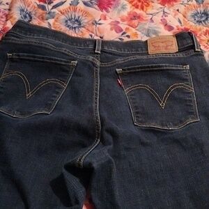 Gentled used Levis classic boot cut Levi's jeans woman's sized 14 dark blue